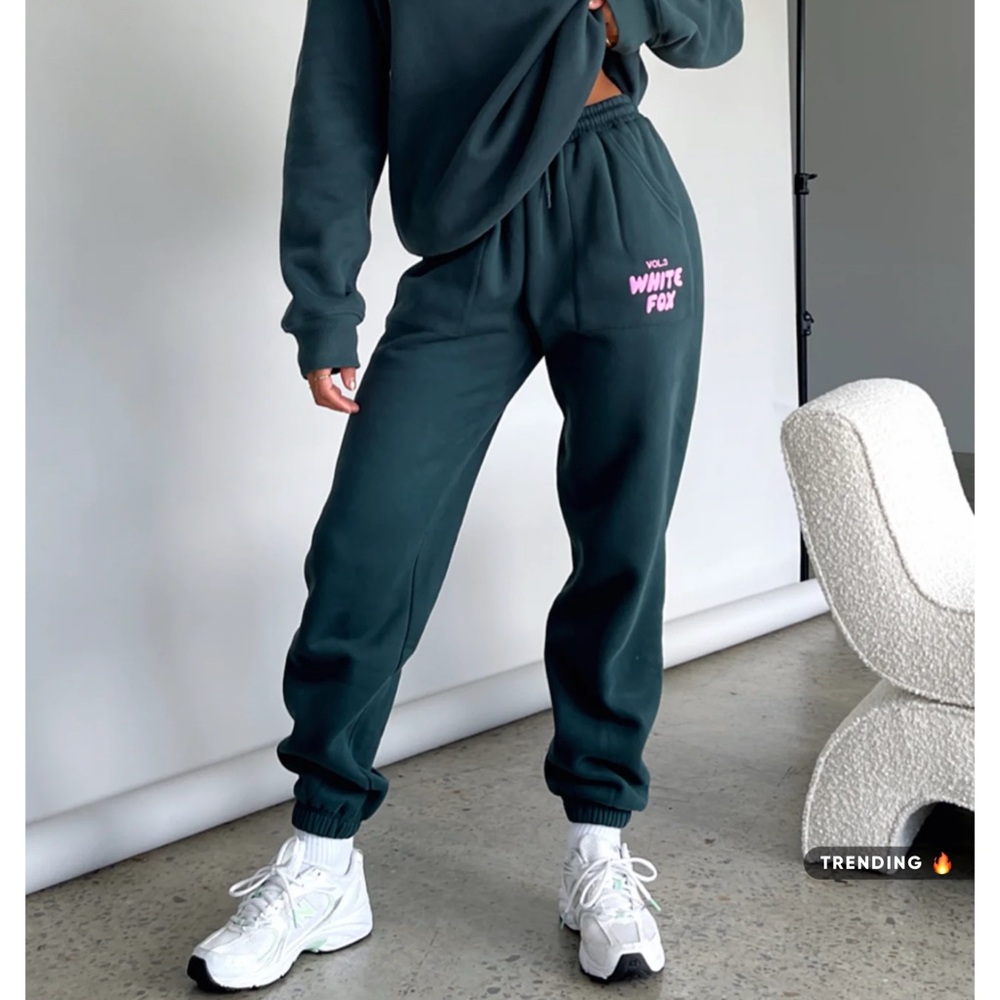 White Fox Joggers OFFSTAGE Vol 3